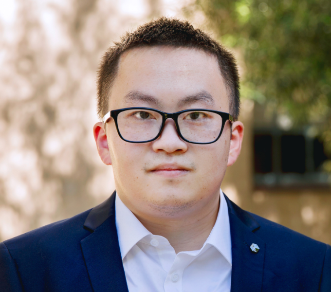 Photo of Junyu Liu outside